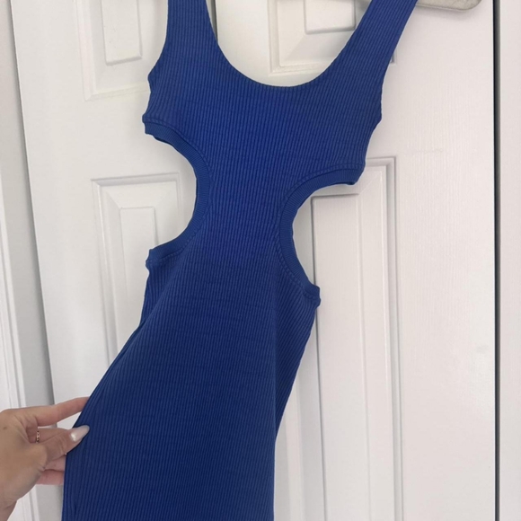 Blue Dress - Picture 1 of 2